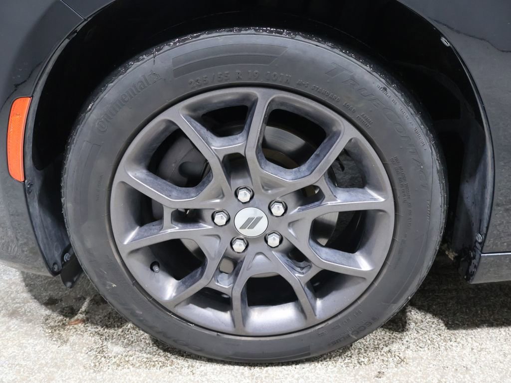 Used 2018 Dodge Charger GT image 8