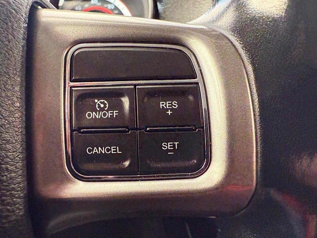 Used 2019 Dodge Journey Crossroad w/ Driver Convenience Group FWD image 35