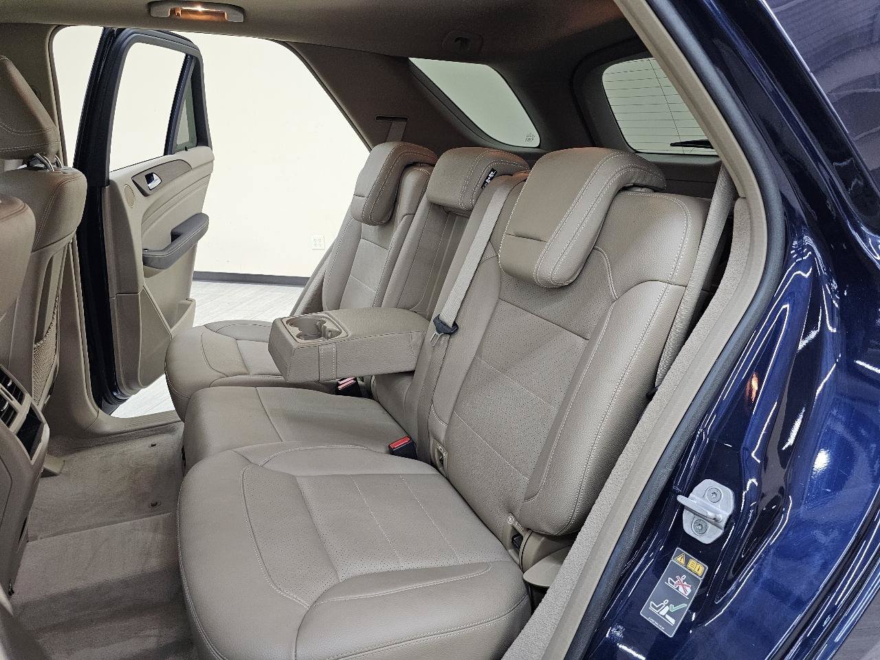Used 2015 Mercedes-Benz ML 350 2WD w/ Premium 1 Package image 26