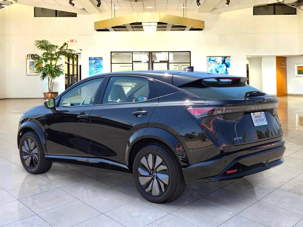 Used 2024 Nissan Ariya AWD image 7
