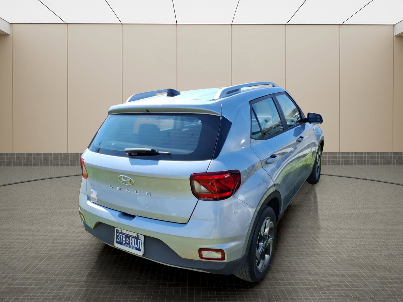 Certified 2022 Hyundai Venue SEL FWD image 13