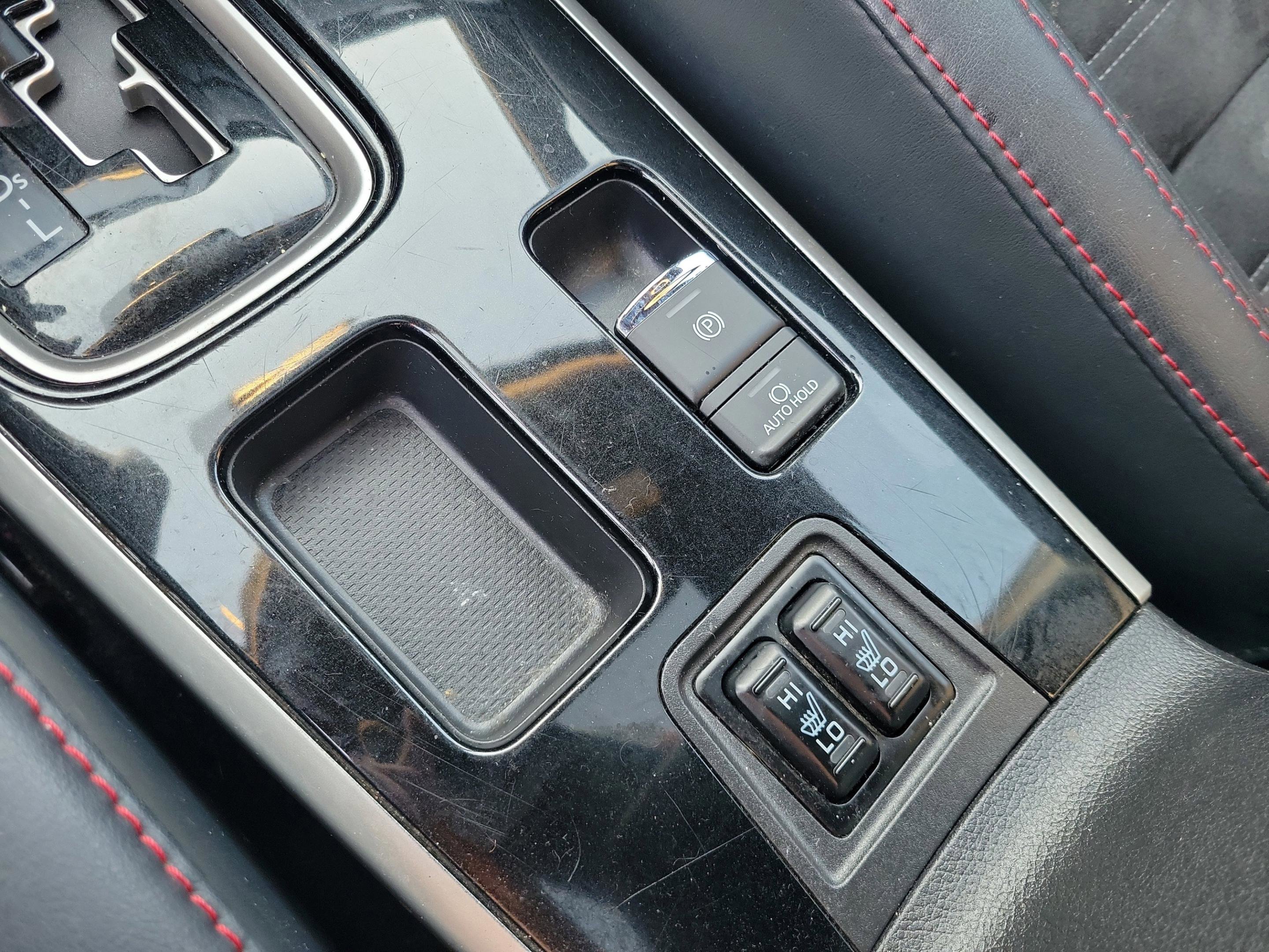 Used 2020 Mitsubishi Outlander SE image 35