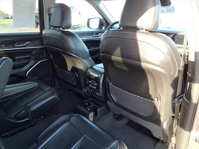 Used 2022 Jeep Grand Cherokee L Limited image 22