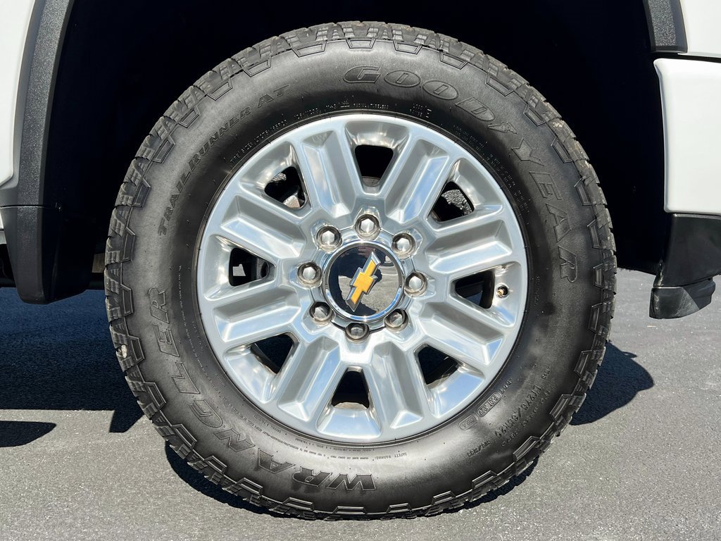 Used 2024 Chevrolet Silverado 2500 High Country image 16