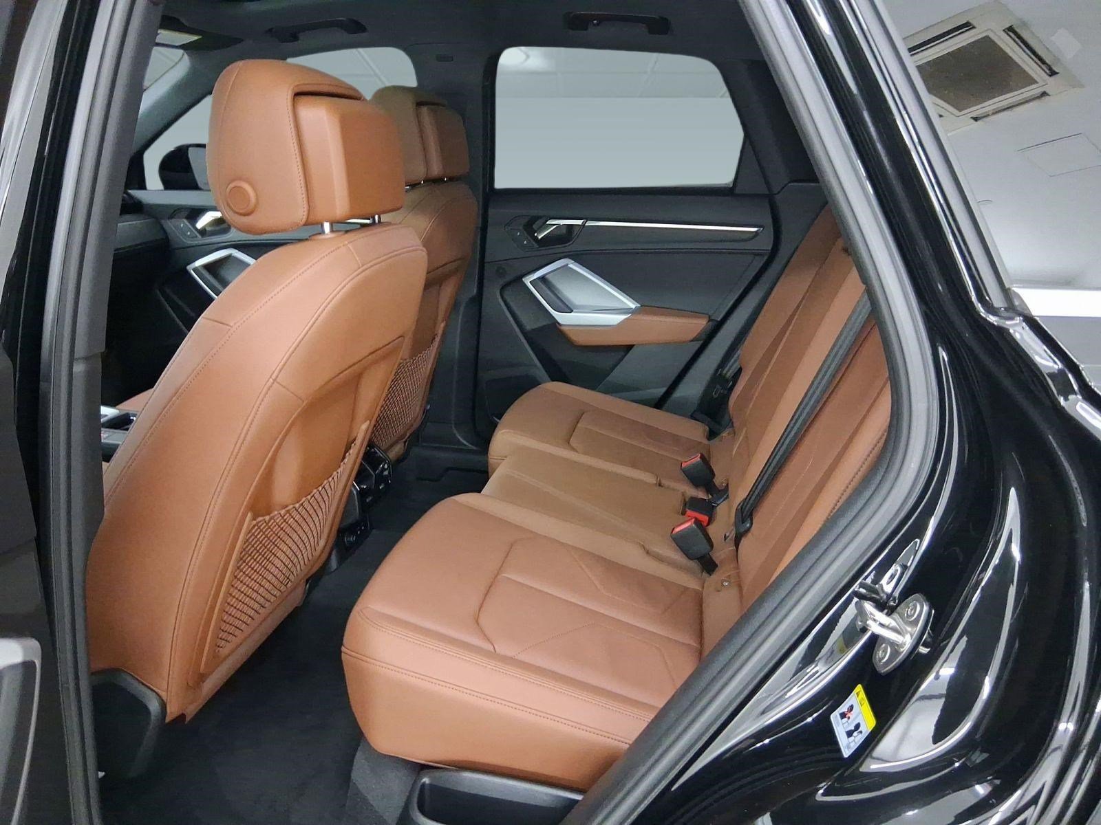 Used 2025 Audi Q3 2.0T Premium w/ Convenience Package image 13