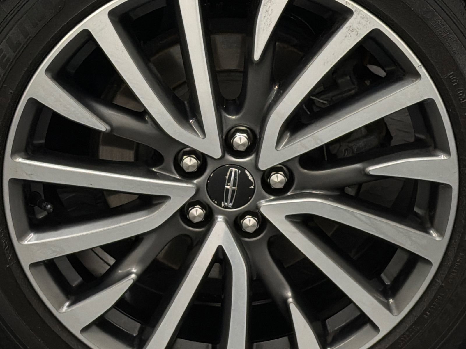 Used 2020 Lincoln Continental AWD w/ Premium Package image 5