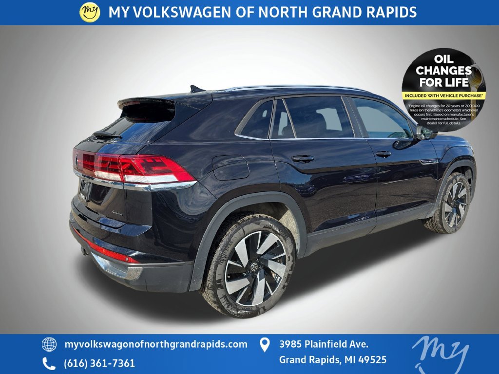 Used 2024 Volkswagen Atlas Cross Sport SE AWD/4WD image 8