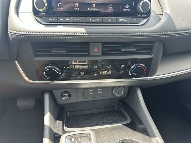 New 2026 Nissan Rogue S image 16