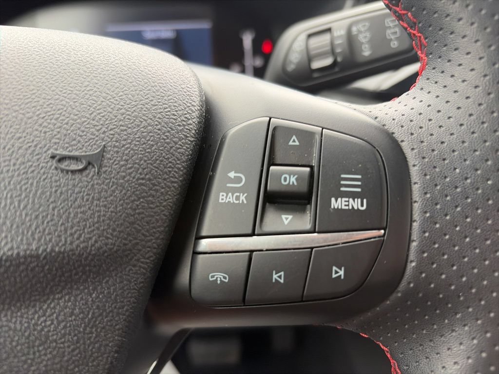 Used 2025 Ford Escape ST-Line FWD image 22