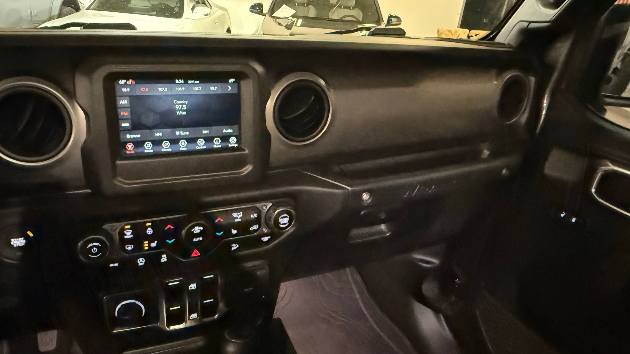 Used 2021 Jeep Wrangler Unlimited Sport image 48