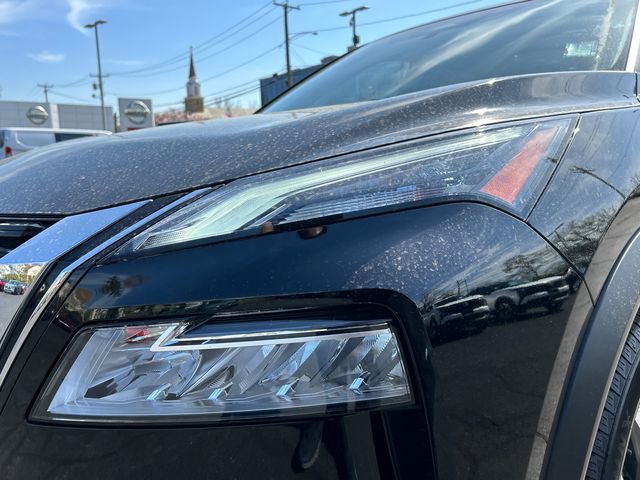Certified 2023 Nissan Rogue SV image 7