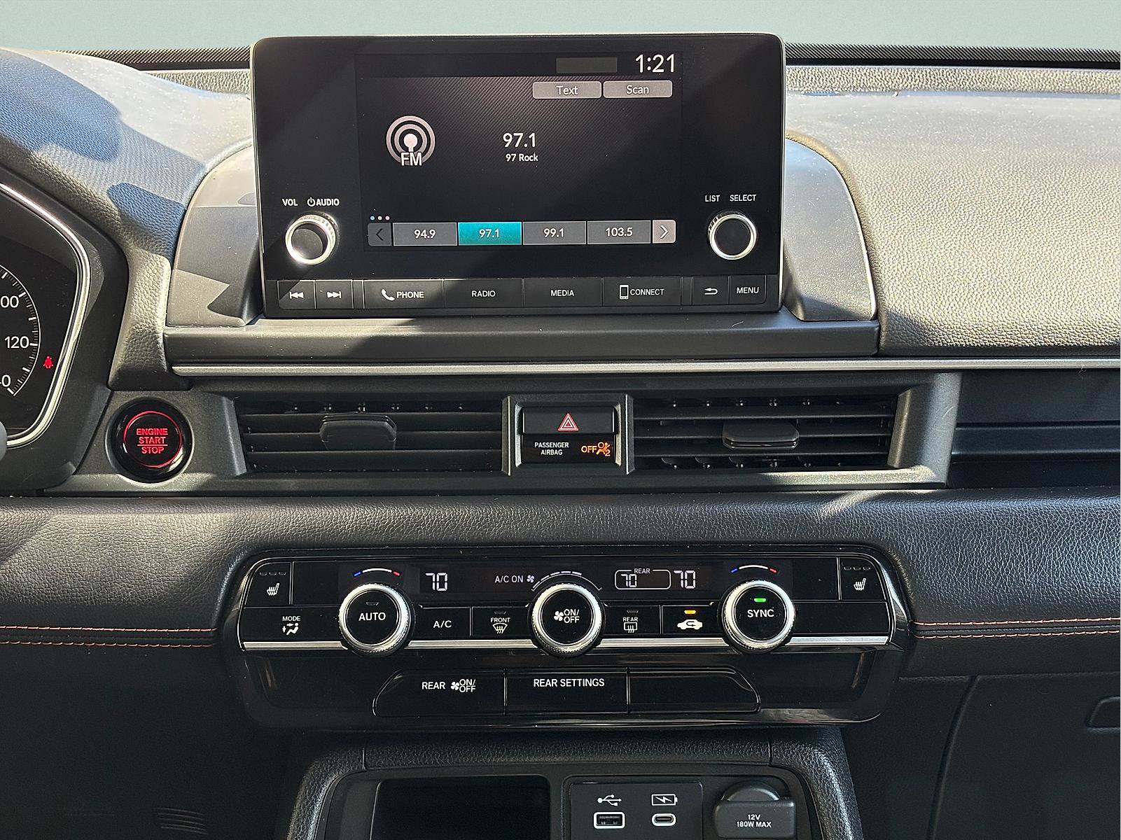 Certified 2023 Honda Pilot Sport image 18