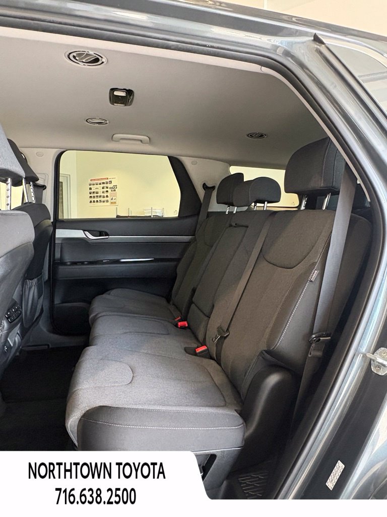 Used 2023 Hyundai Palisade SE AWD/4WD image 13