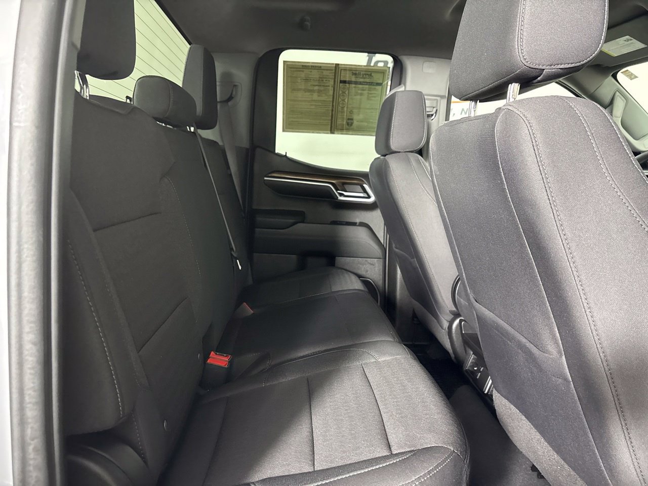 Used 2024 Chevrolet Silverado 1500 LT AWD/4WD image 27