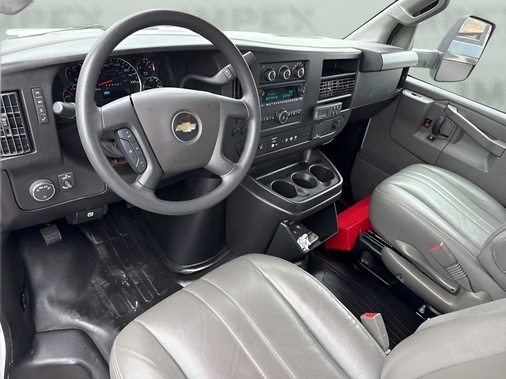 Used 2024 Chevrolet Express 3500 w/ Power Convenience Package RWD image 11