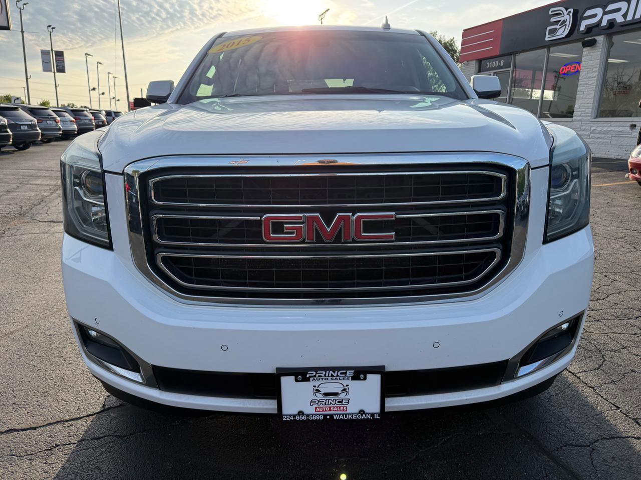 Used 2015 GMC Yukon SLE w/ Convenience Package AWD/4WD image 2