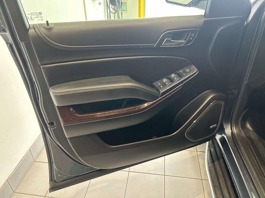 Used 2019 GMC Yukon SLE w/ Convenience Package AWD/4WD image 10