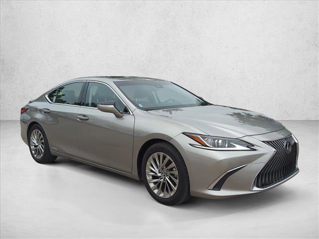 Used 2019 Lexus ES 300h w/ Accessory Package 2 image 3