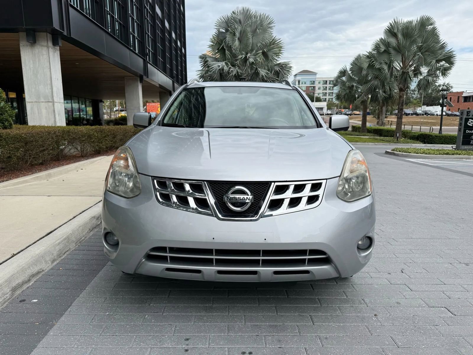 Used 2013 Nissan Rogue SL image 2