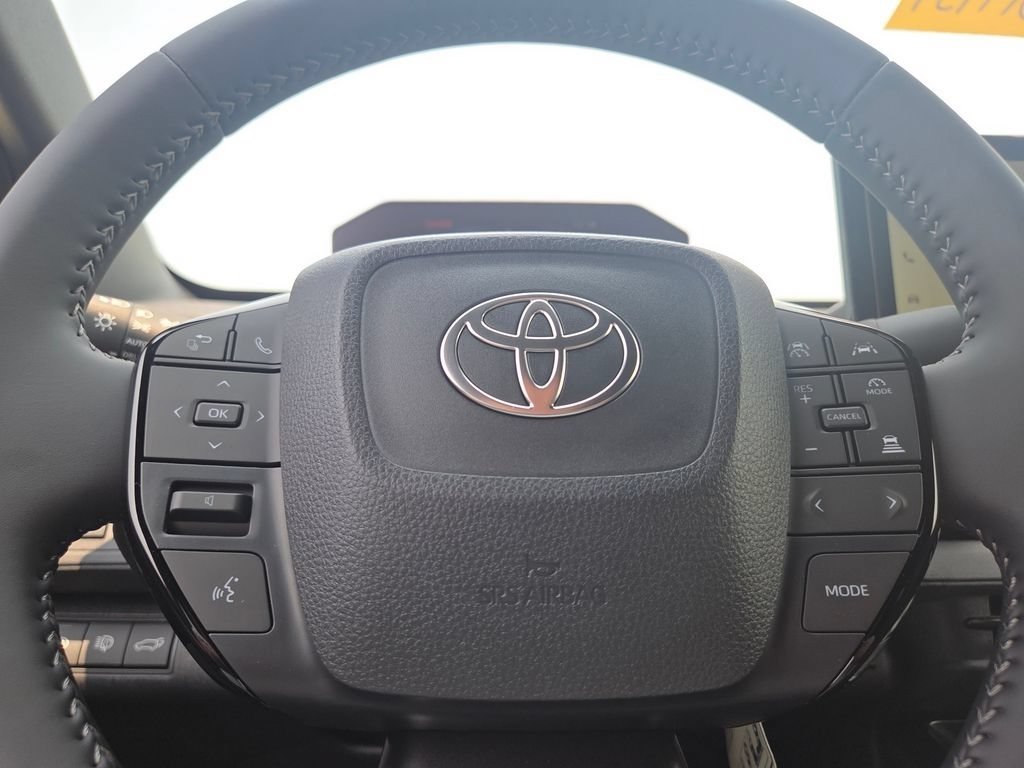 New 2026 Toyota C-HR AWD/4WD image 32