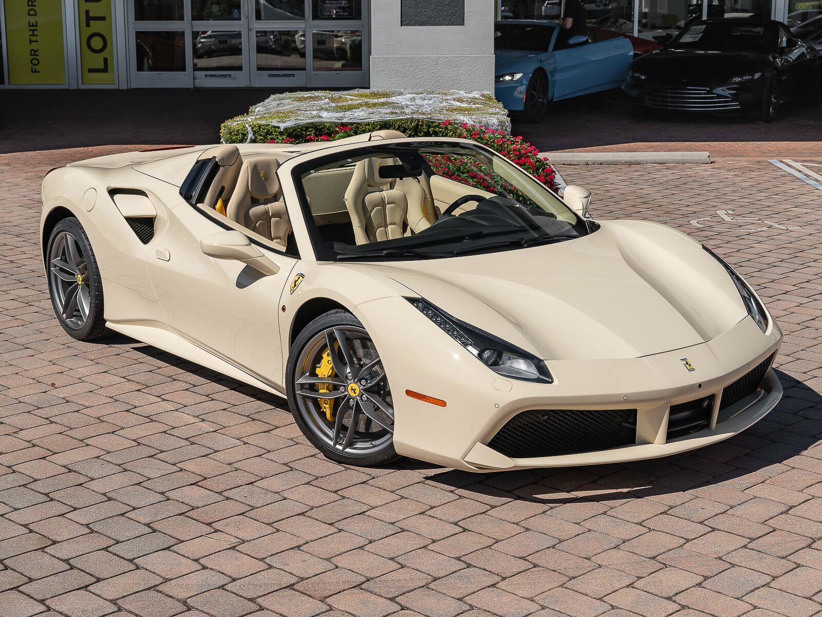 Used 2016 Ferrari 488 Spider RWD image 3
