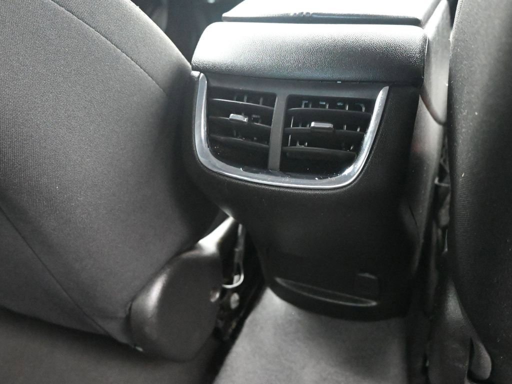 Used 2024 Chevrolet Malibu LT image 16