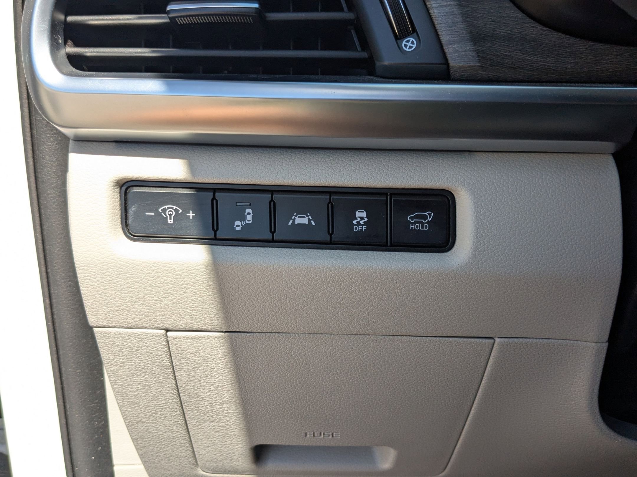 Used 2021 Kia Telluride SX w/ SX Prestige Package image 20