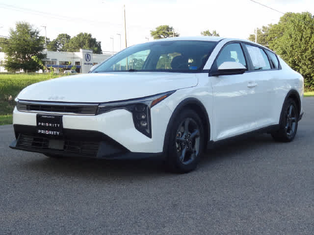 Used 2025 Kia K4