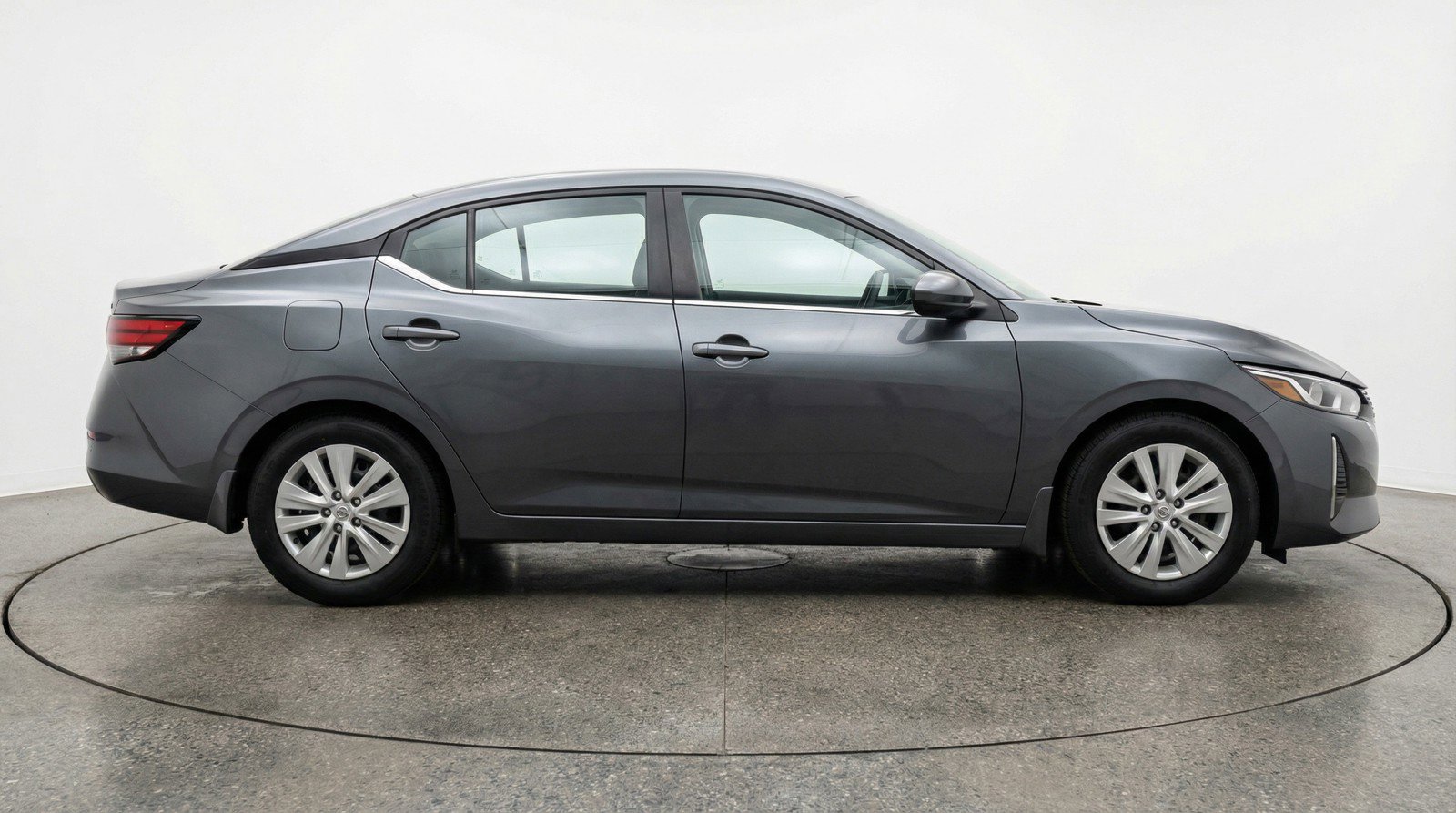 Used 2025 Nissan Sentra S image 11