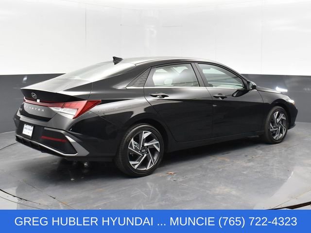 Used 2025 Hyundai Elantra SEL FWD image 8