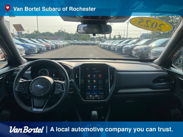 Used 2025 Subaru Forester Limited AWD/4WD image 12
