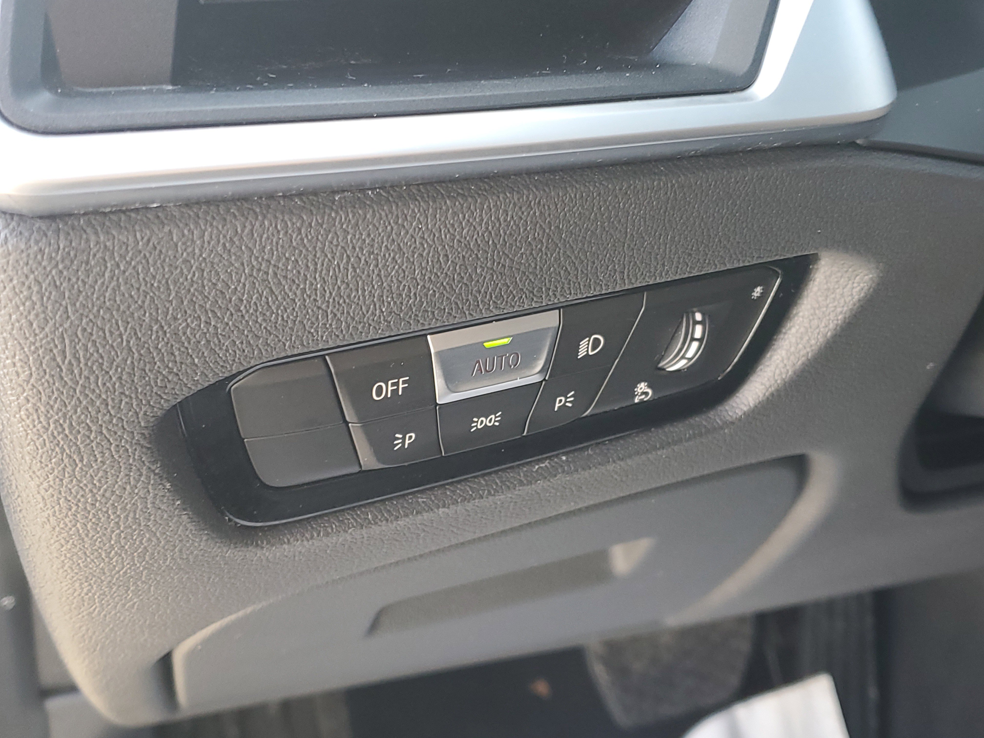 Used 2019 BMW 330i xDrive 330i xDrive image 11