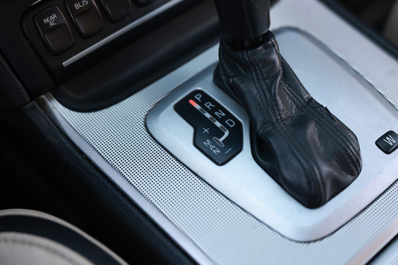 Used 2012 Volvo XC90 3.2 R-Design FWD image 39