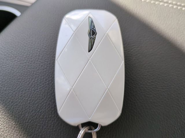 Certified 2025 Genesis G70 2.5T w/ Sport Prestige Package image 28