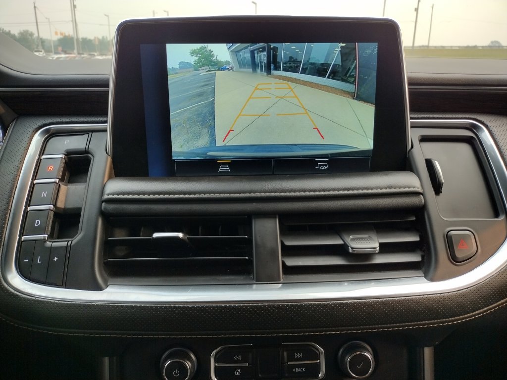 Used 2022 Chevrolet Suburban Premier AWD/4WD image 5