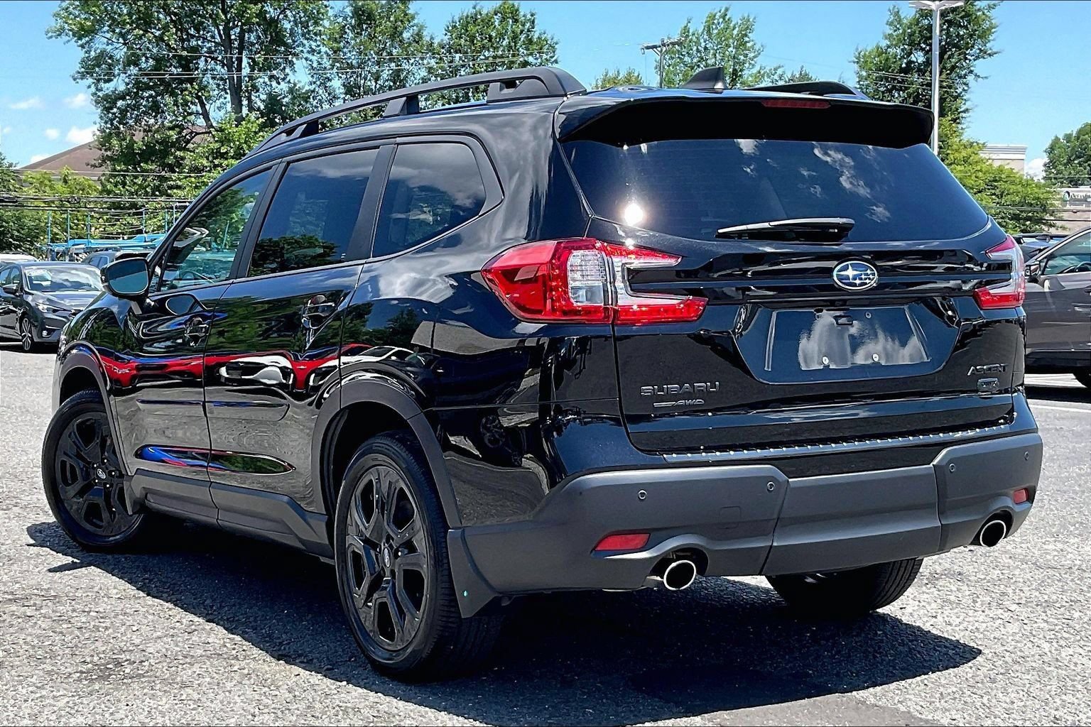 Certified 2025 Subaru Ascent Bronze Edition AWD/4WD image 13