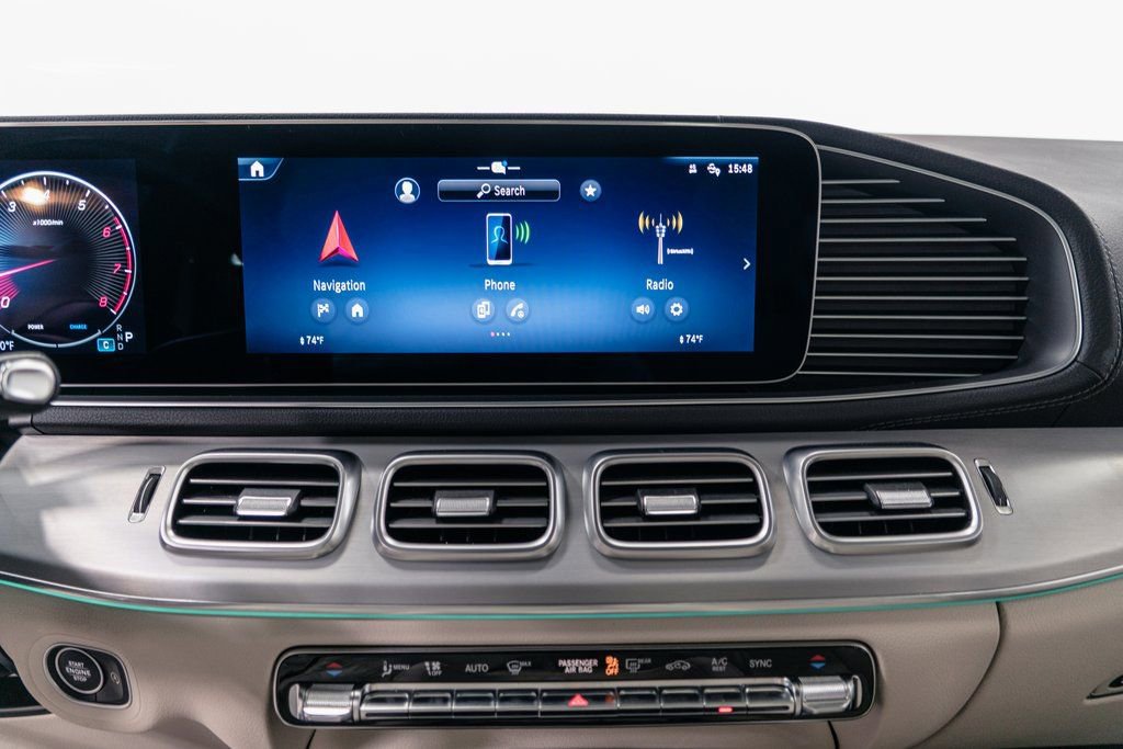 Used 2024 Mercedes-Benz GLS 450 4MATIC image 17