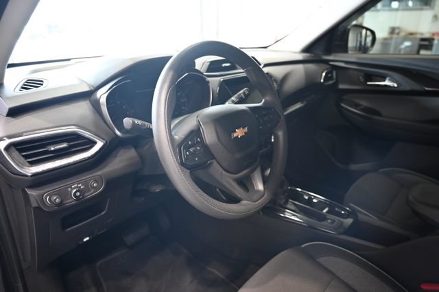 Used 2022 Chevrolet TrailBlazer LT w/ Convenience Package AWD/4WD image 21