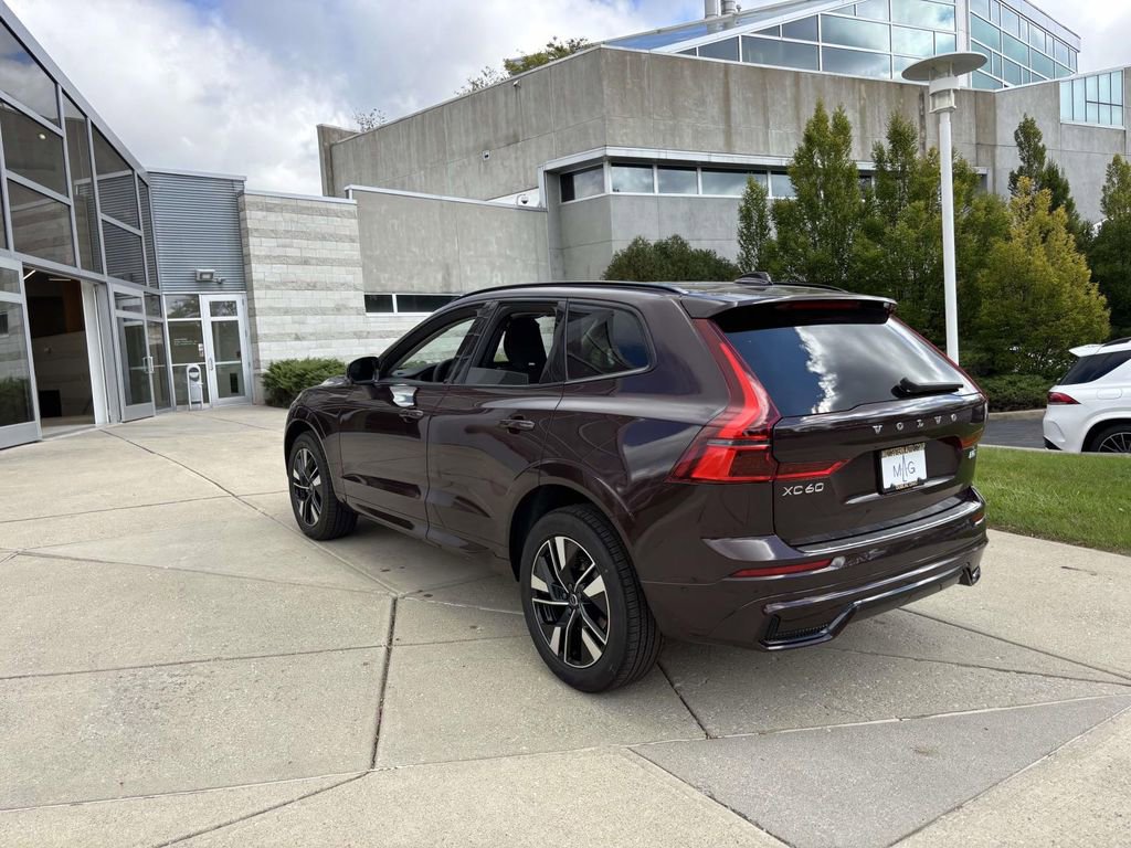 New 2026 Volvo XC60 B5 Plus w/ Protection Package Premier image 5