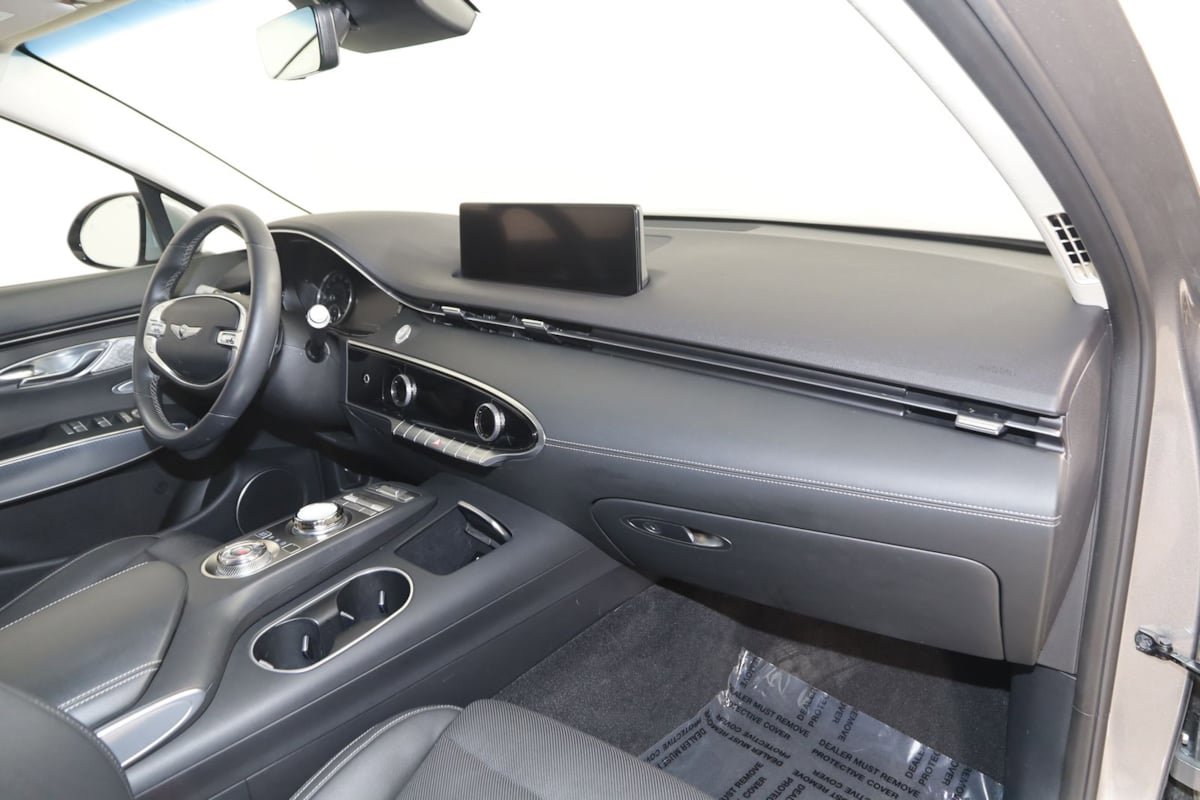 Used 2023 Genesis GV70 2.5T w/ Select Package AWD/4WD image 46