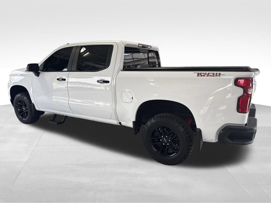 Used 2021 Chevrolet Silverado 1500 LT Trail Boss w/ Convenience Package II AWD/4WD image 4