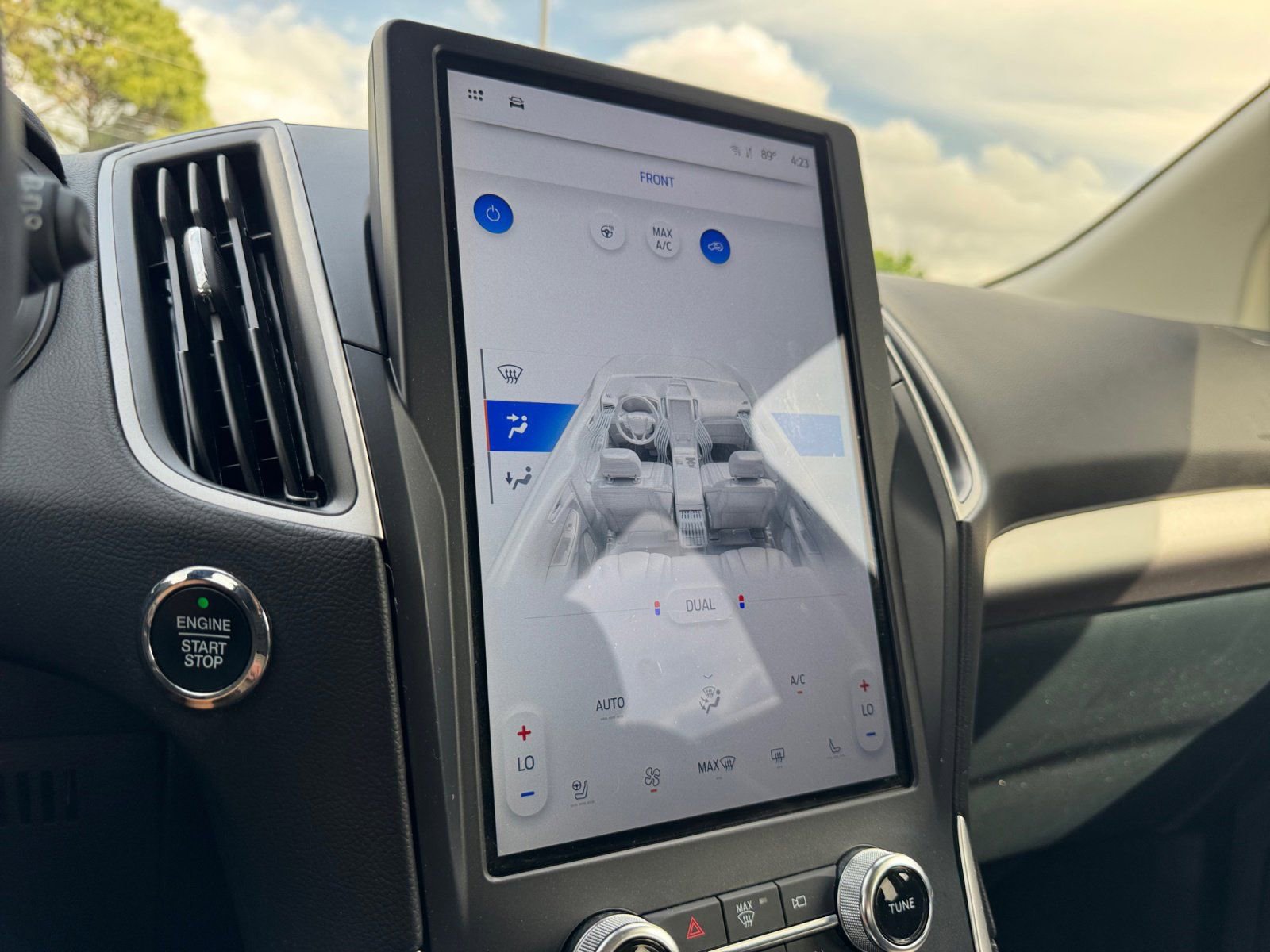 Used 2024 Ford Edge SEL w/ Convenience Package image 25