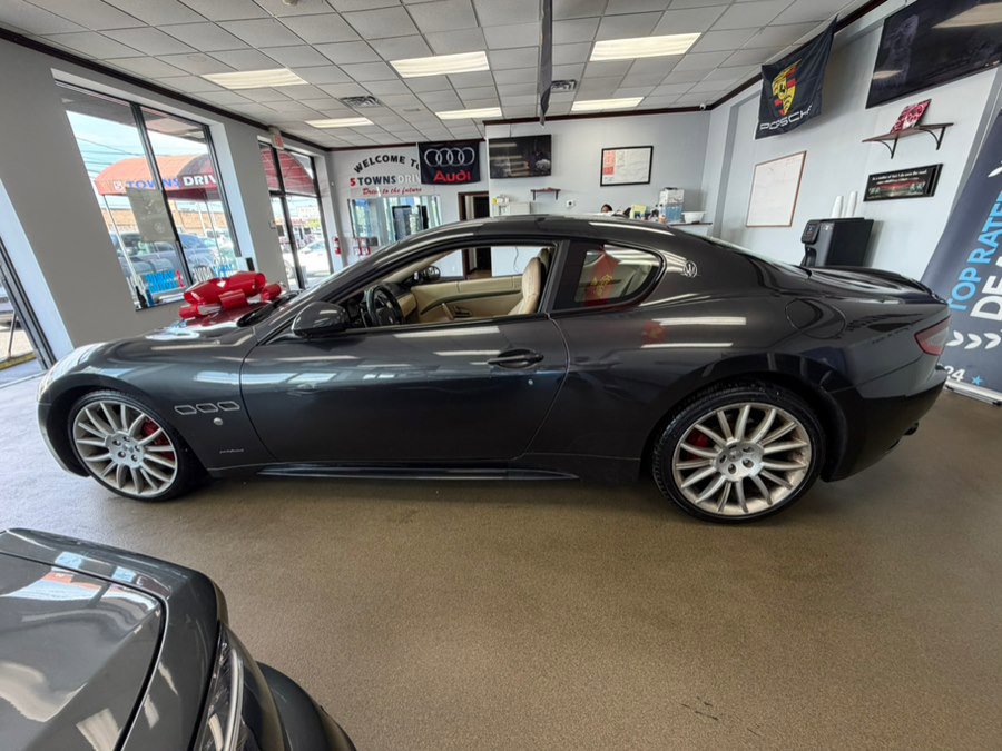 Used 2013 Maserati GranTurismo Sport RWD image 10