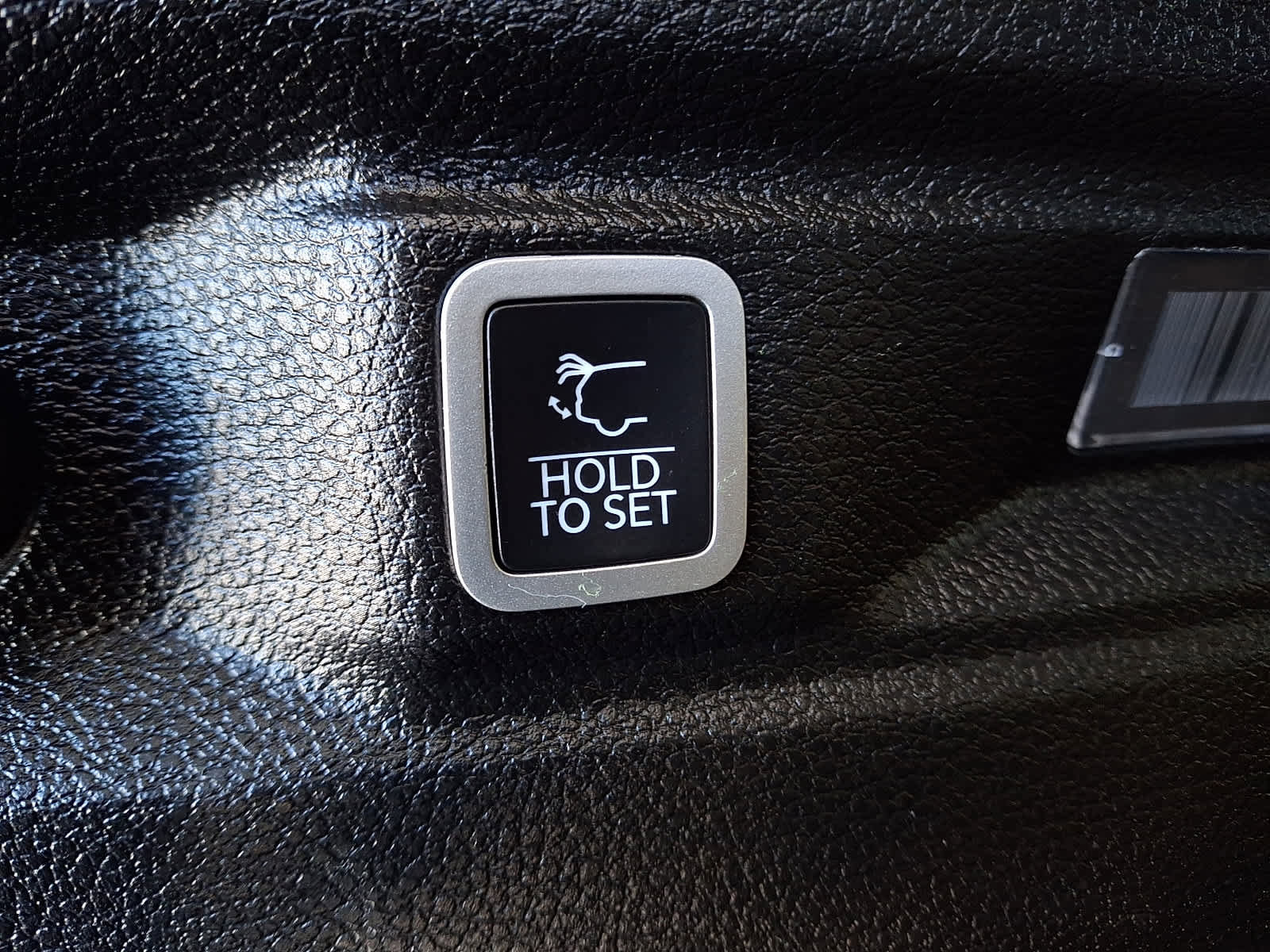 Used 2021 Jeep Grand Cherokee L Limited image 32