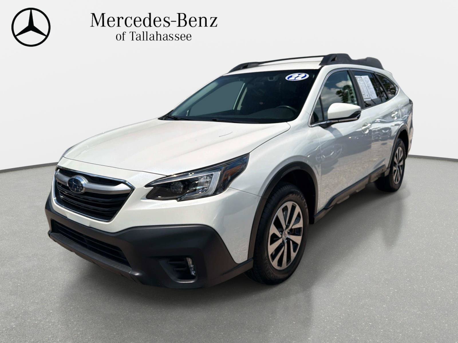 Used 2022 Subaru Outback Premium AWD/4WD image 1