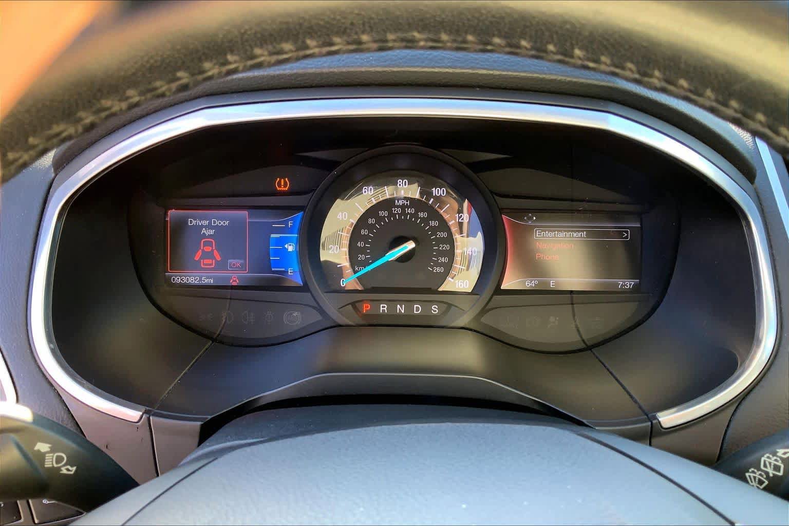 Used 2017 Ford Edge Titanium w/ Technology Package FWD image 25
