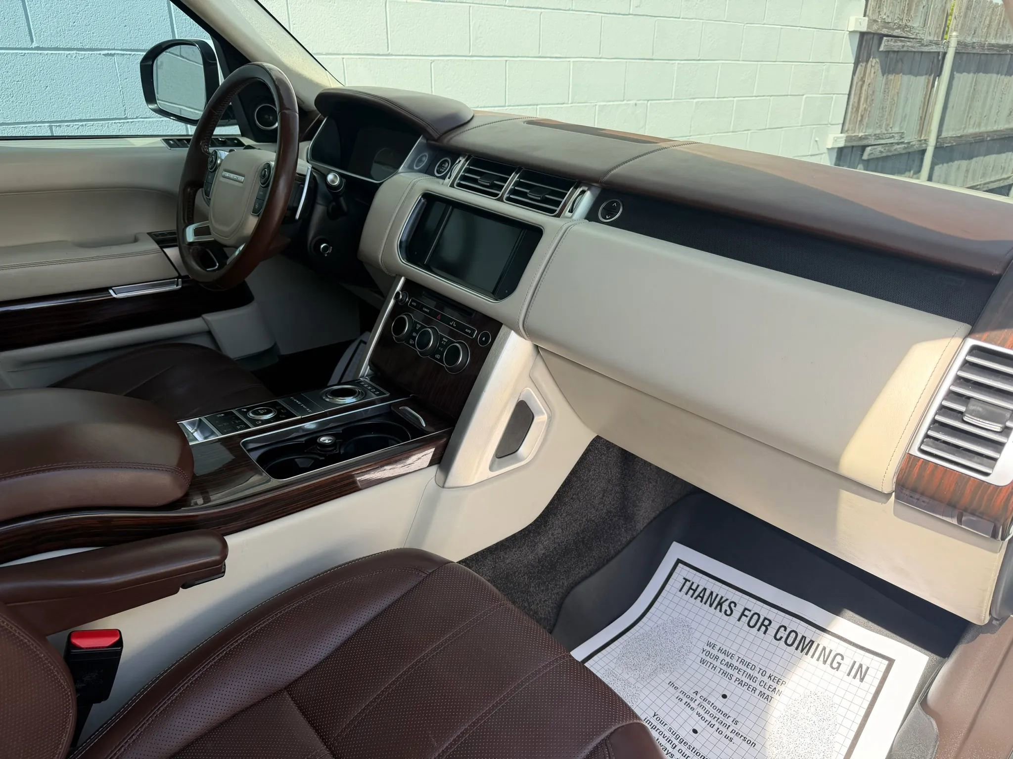 Used 2014 Land Rover Range Rover Autobiography AWD/4WD image 15