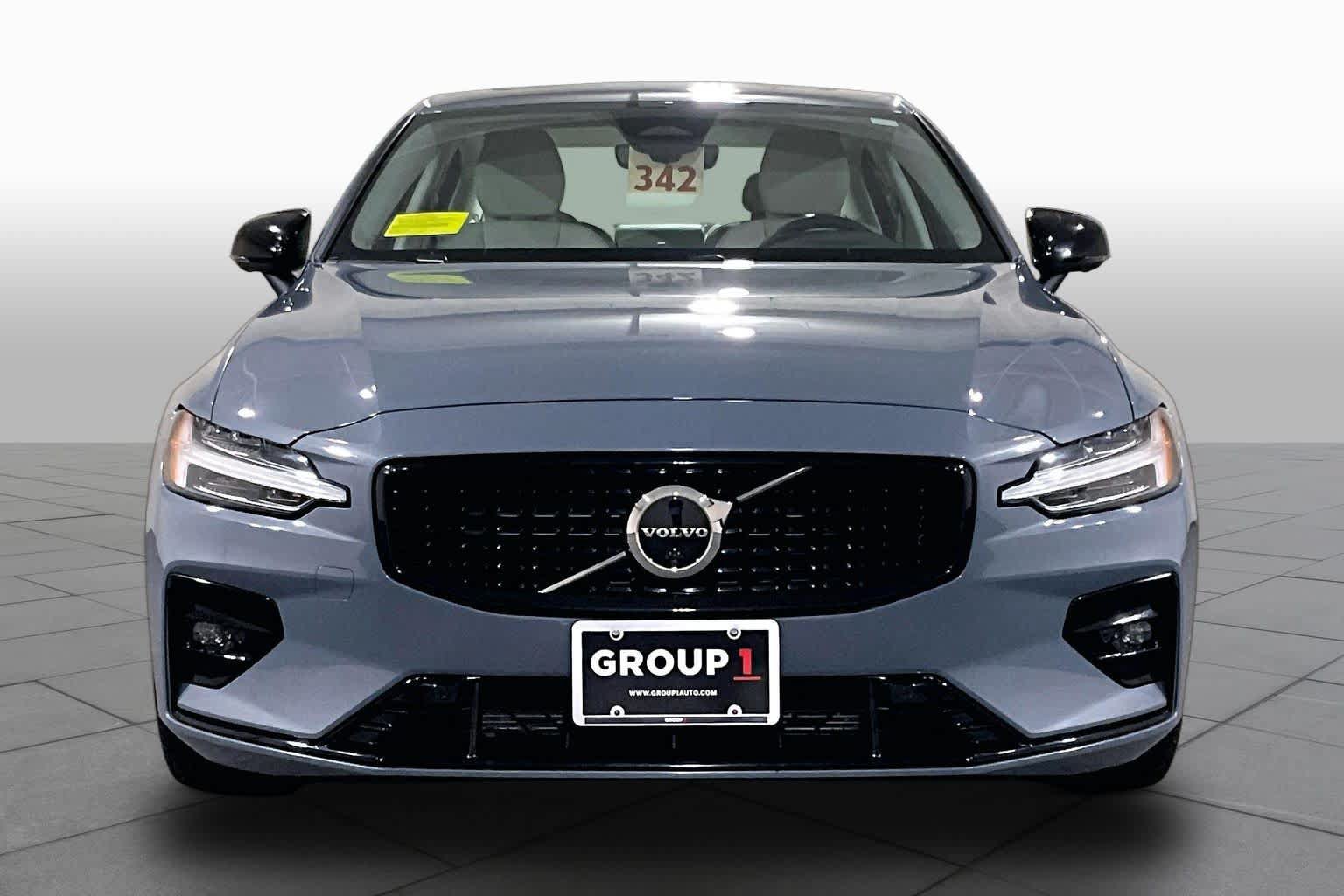 Used 2023 Volvo S60 B5 Plus AWD/4WD image 3