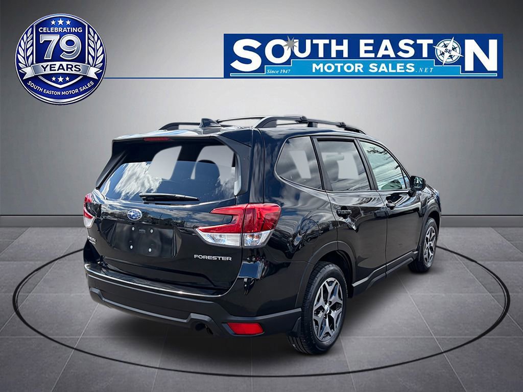 Used 2019 Subaru Forester Premium AWD/4WD image 6