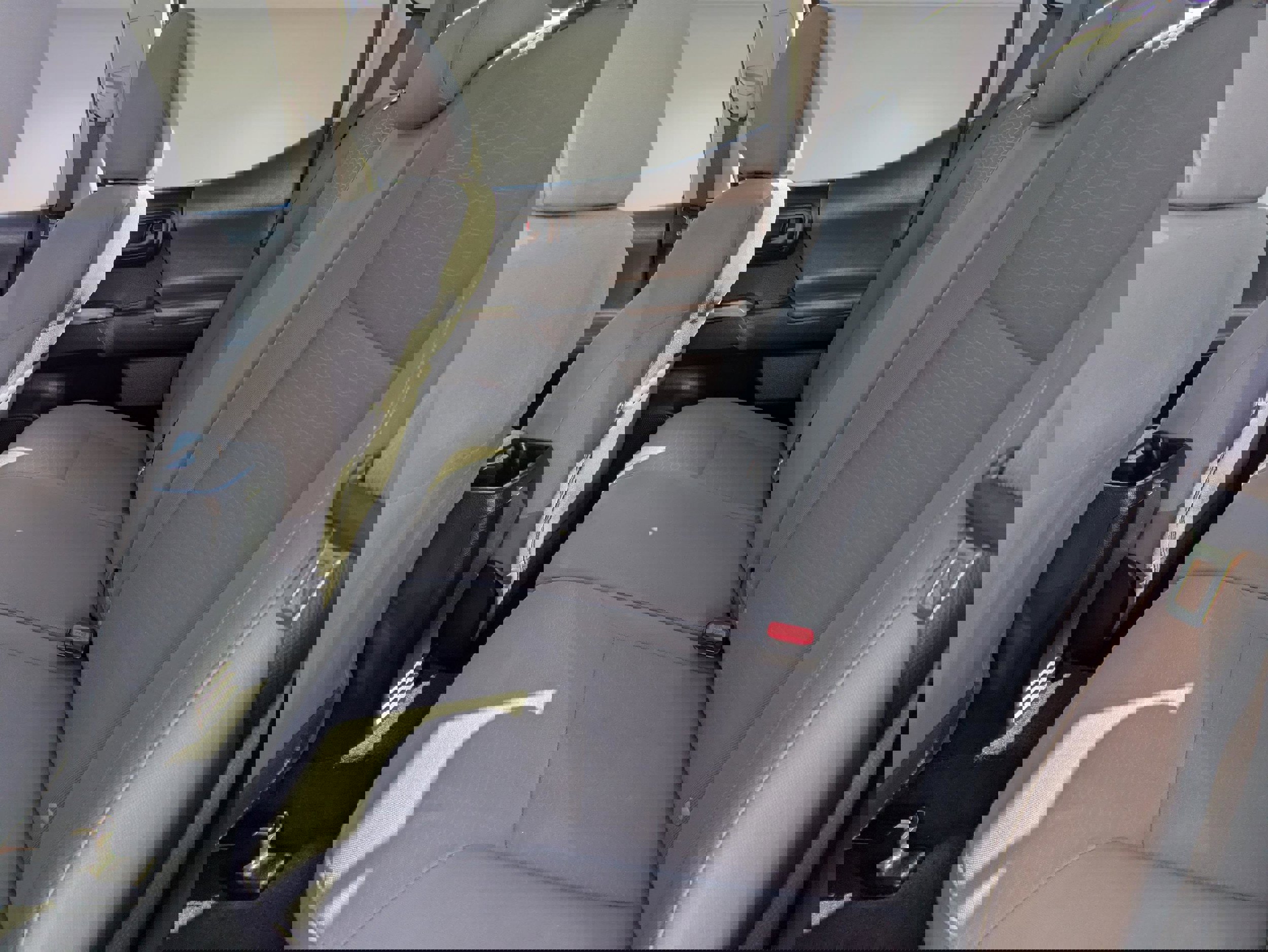 Used 2018 Toyota Tacoma SR5 image 13